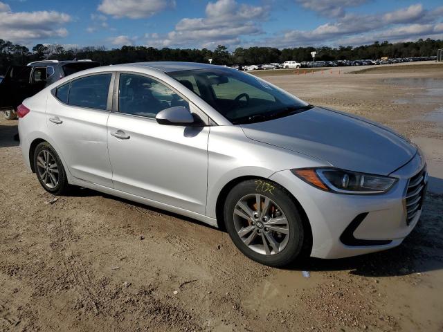 Photo 3 VIN: 5NPD84LFXJH314082 - HYUNDAI ELANTRA SE 