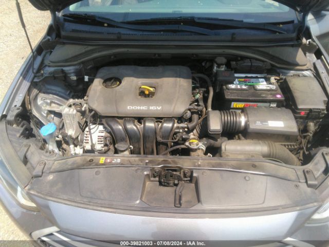 Photo 9 VIN: 5NPD84LFXJH318861 - HYUNDAI ELANTRA 