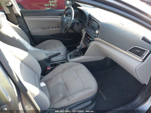 Photo 4 VIN: 5NPD84LFXJH319833 - HYUNDAI ELANTRA 