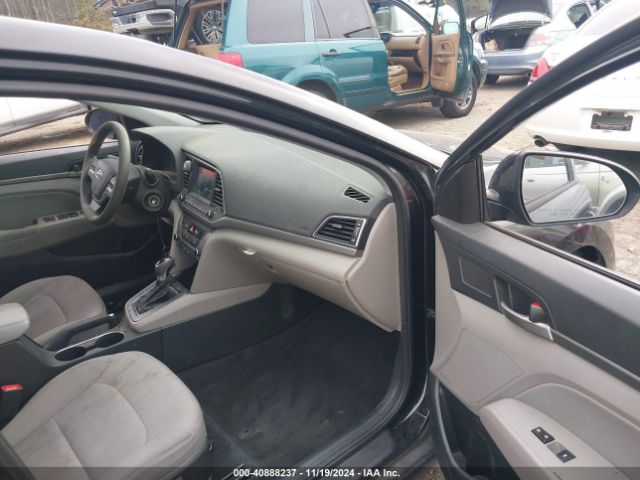 Photo 4 VIN: 5NPD84LFXJH320786 - HYUNDAI ELANTRA 