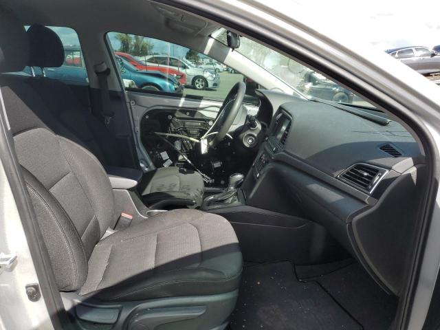 Photo 4 VIN: 5NPD84LFXJH333716 - HYUNDAI ELANTRA SE 