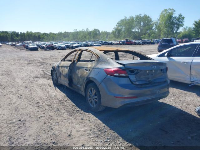 Photo 2 VIN: 5NPD84LFXJH335255 - HYUNDAI ELANTRA 