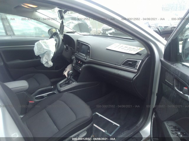 Photo 4 VIN: 5NPD84LFXJH342870 - HYUNDAI ELANTRA 