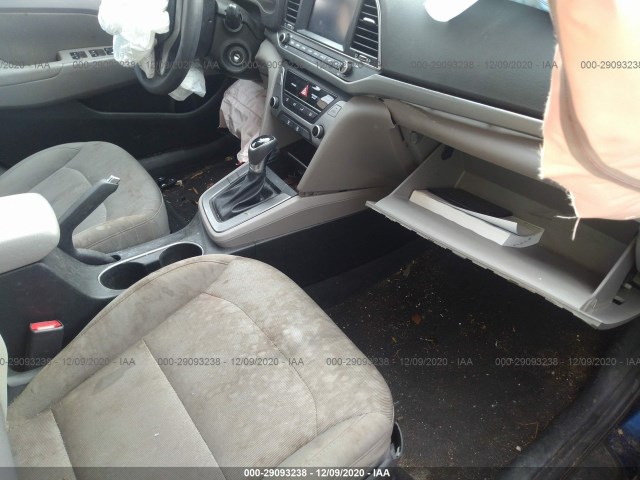 Photo 4 VIN: 5NPD84LFXJH346773 - HYUNDAI ELANTRA 