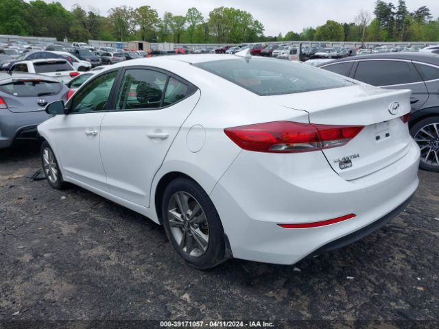 Photo 2 VIN: 5NPD84LFXJH350547 - HYUNDAI ELANTRA 