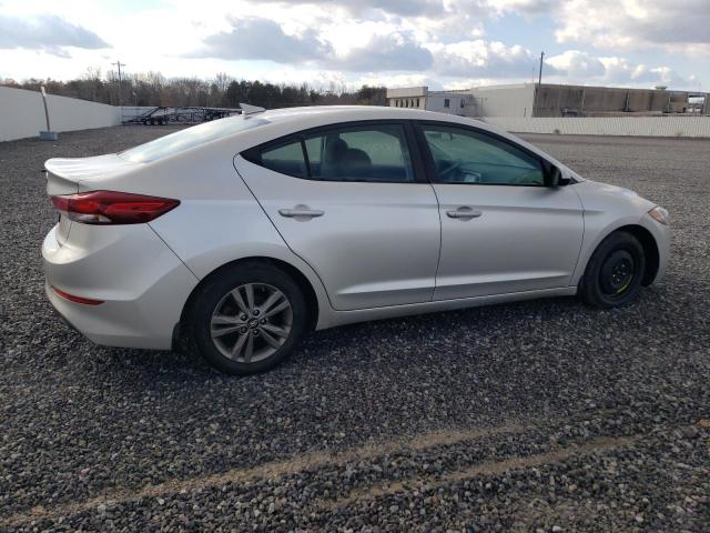 Photo 2 VIN: 5NPD84LFXJH358681 - HYUNDAI ELANTRA 