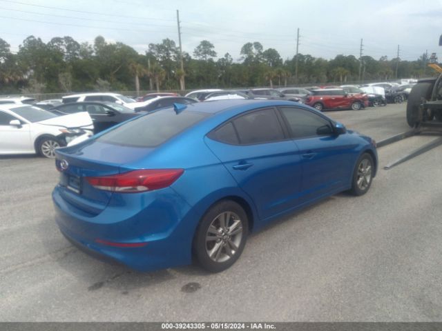 Photo 3 VIN: 5NPD84LFXJH370393 - HYUNDAI ELANTRA 