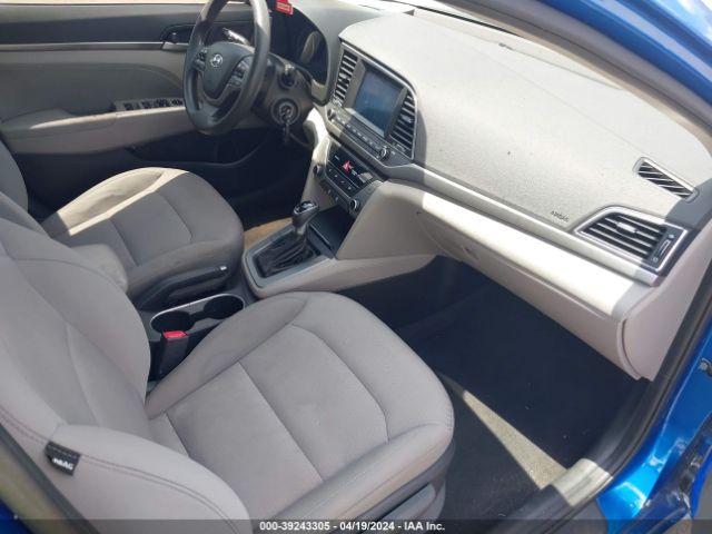 Photo 4 VIN: 5NPD84LFXJH370393 - HYUNDAI ELANTRA 