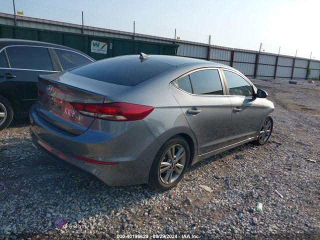 Photo 3 VIN: 5NPD84LFXJH375397 - HYUNDAI ELANTRA 