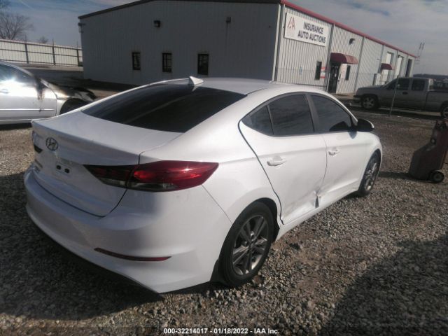 Photo 3 VIN: 5NPD84LFXJH381524 - HYUNDAI ELANTRA 