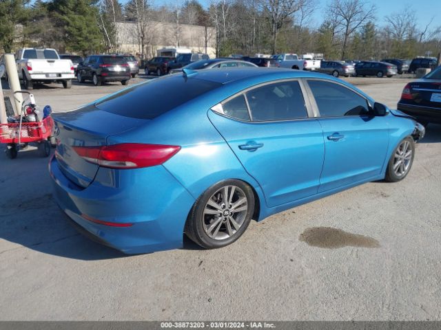 Photo 3 VIN: 5NPD84LFXJH391227 - HYUNDAI ELANTRA 