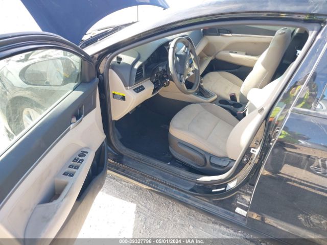 Photo 4 VIN: 5NPD84LFXKH398230 - HYUNDAI ELANTRA 