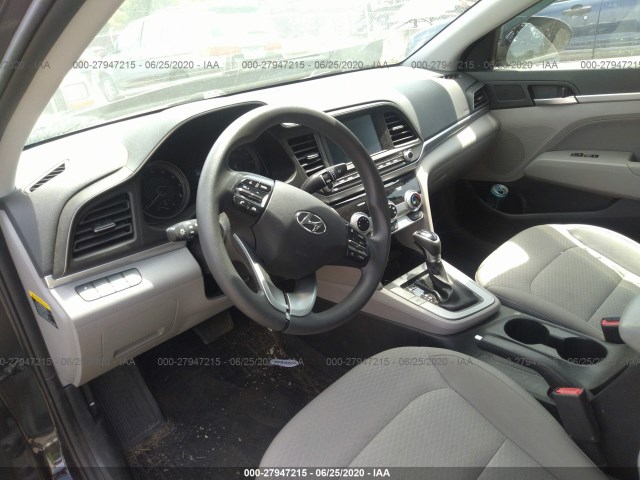 Photo 4 VIN: 5NPD84LFXKH405712 - HYUNDAI ELANTRA 