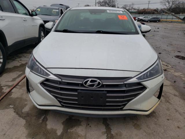 Photo 4 VIN: 5NPD84LFXKH407945 - HYUNDAI ELANTRA 