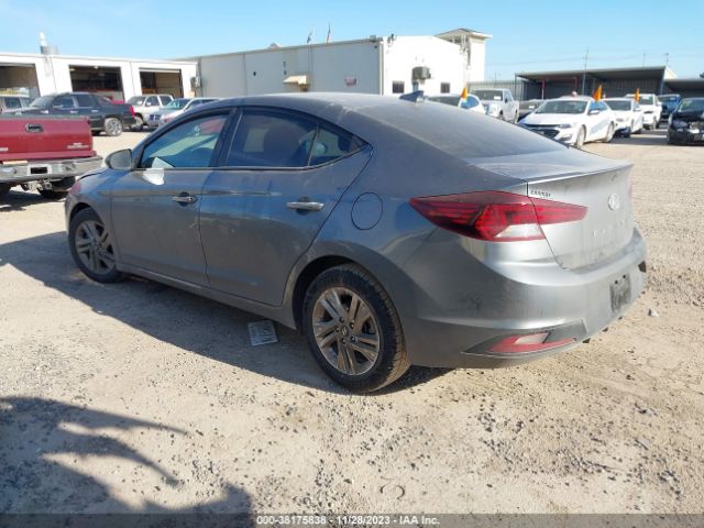 Photo 2 VIN: 5NPD84LFXKH417651 - HYUNDAI ELANTRA 