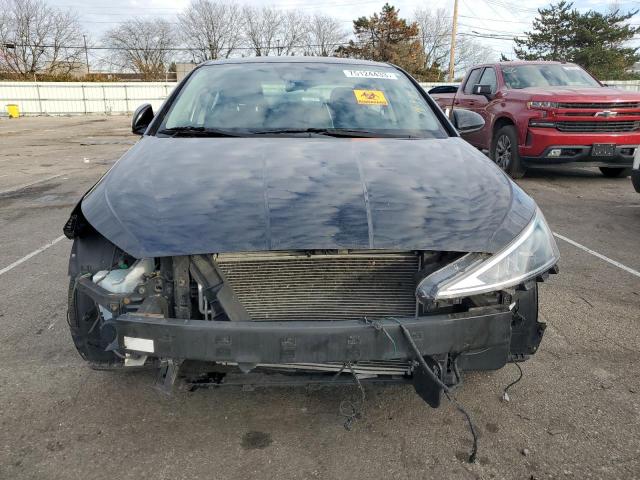 Photo 4 VIN: 5NPD84LFXKH427600 - HYUNDAI ELANTRA 