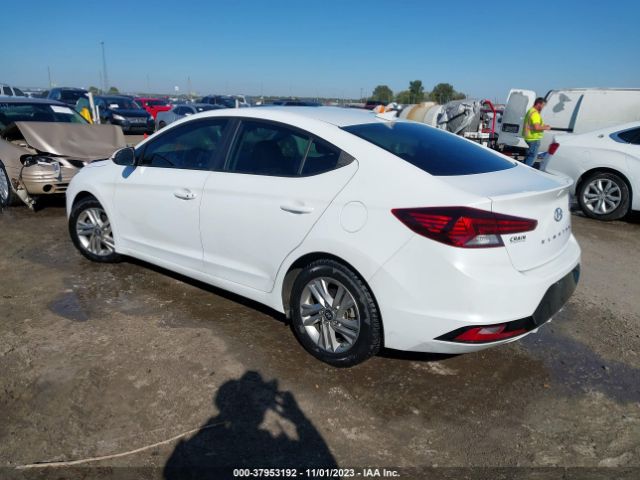 Photo 2 VIN: 5NPD84LFXKH457096 - HYUNDAI ELANTRA 