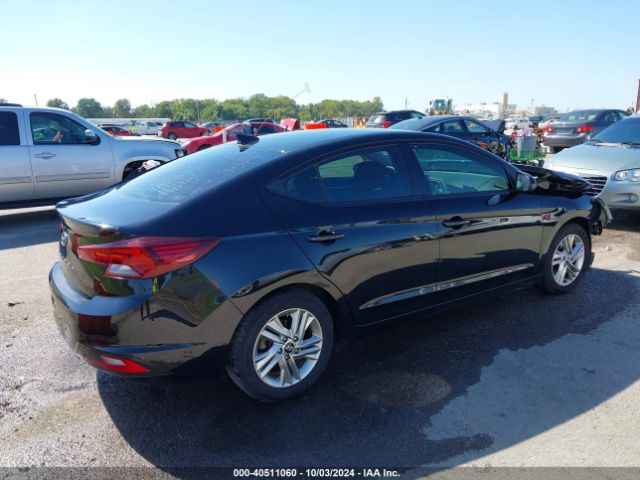 Photo 3 VIN: 5NPD84LFXKH462055 - HYUNDAI ELANTRA 