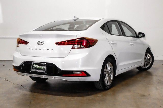 Photo 4 VIN: 5NPD84LFXKH468423 - HYUNDAI ELANTRA 