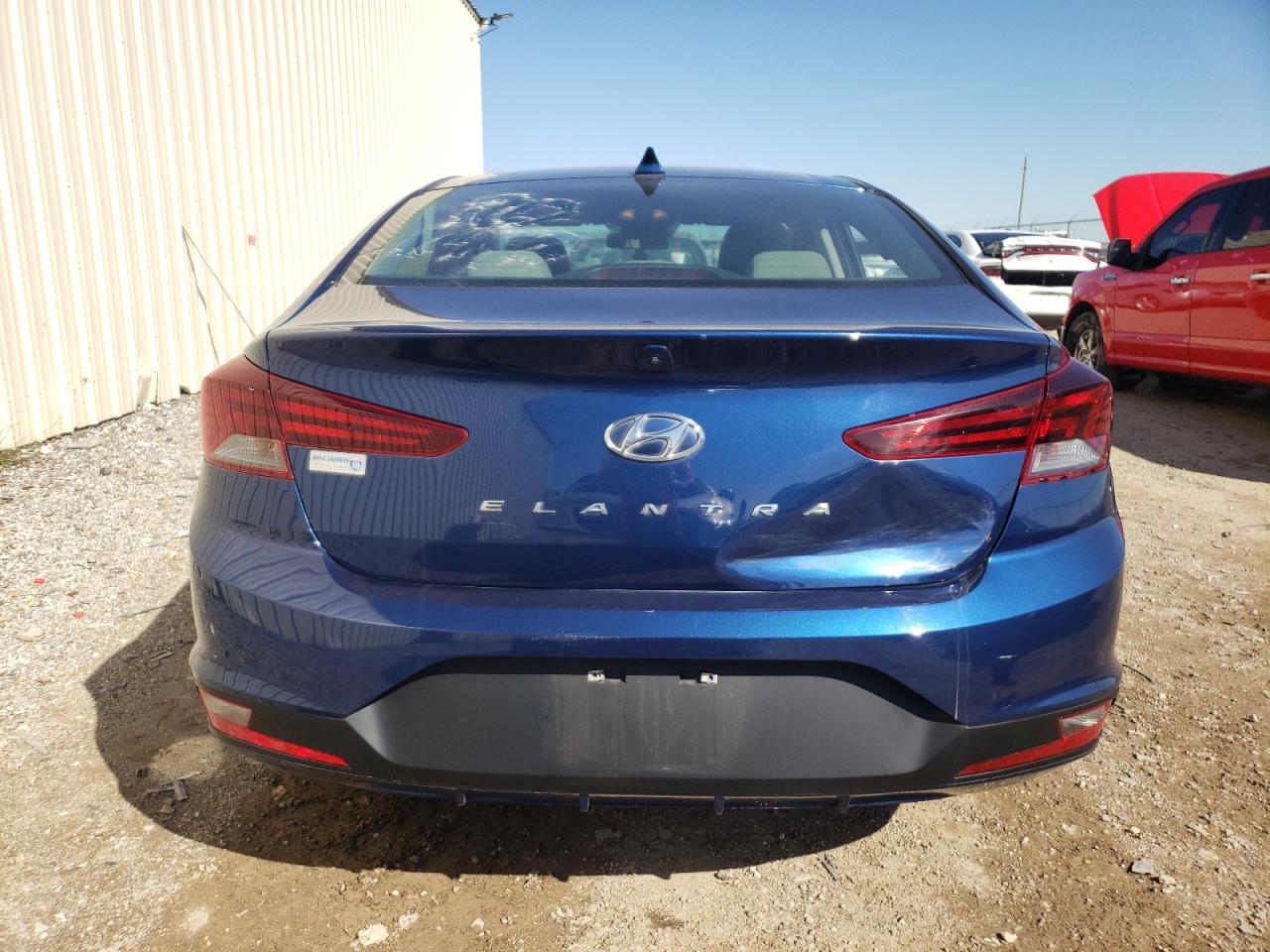 Photo 5 VIN: 5NPD84LFXKH469104 - HYUNDAI ELANTRA 