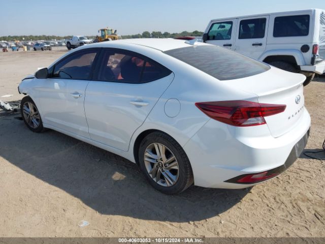 Photo 2 VIN: 5NPD84LFXKH482242 - HYUNDAI ELANTRA 