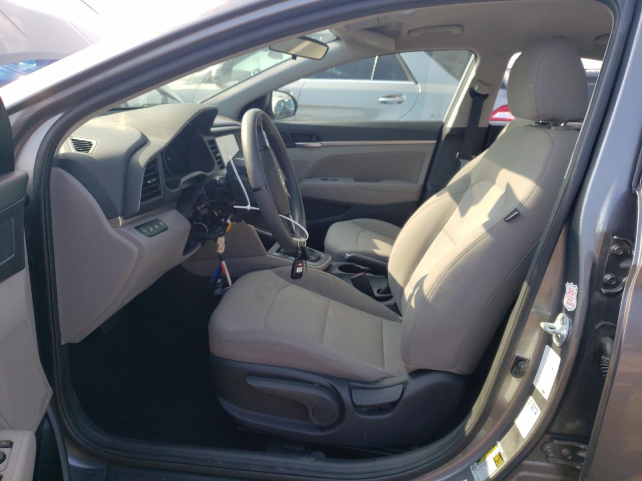 Photo 6 VIN: 5NPD84LFXKH495346 - HYUNDAI ELANTRA 