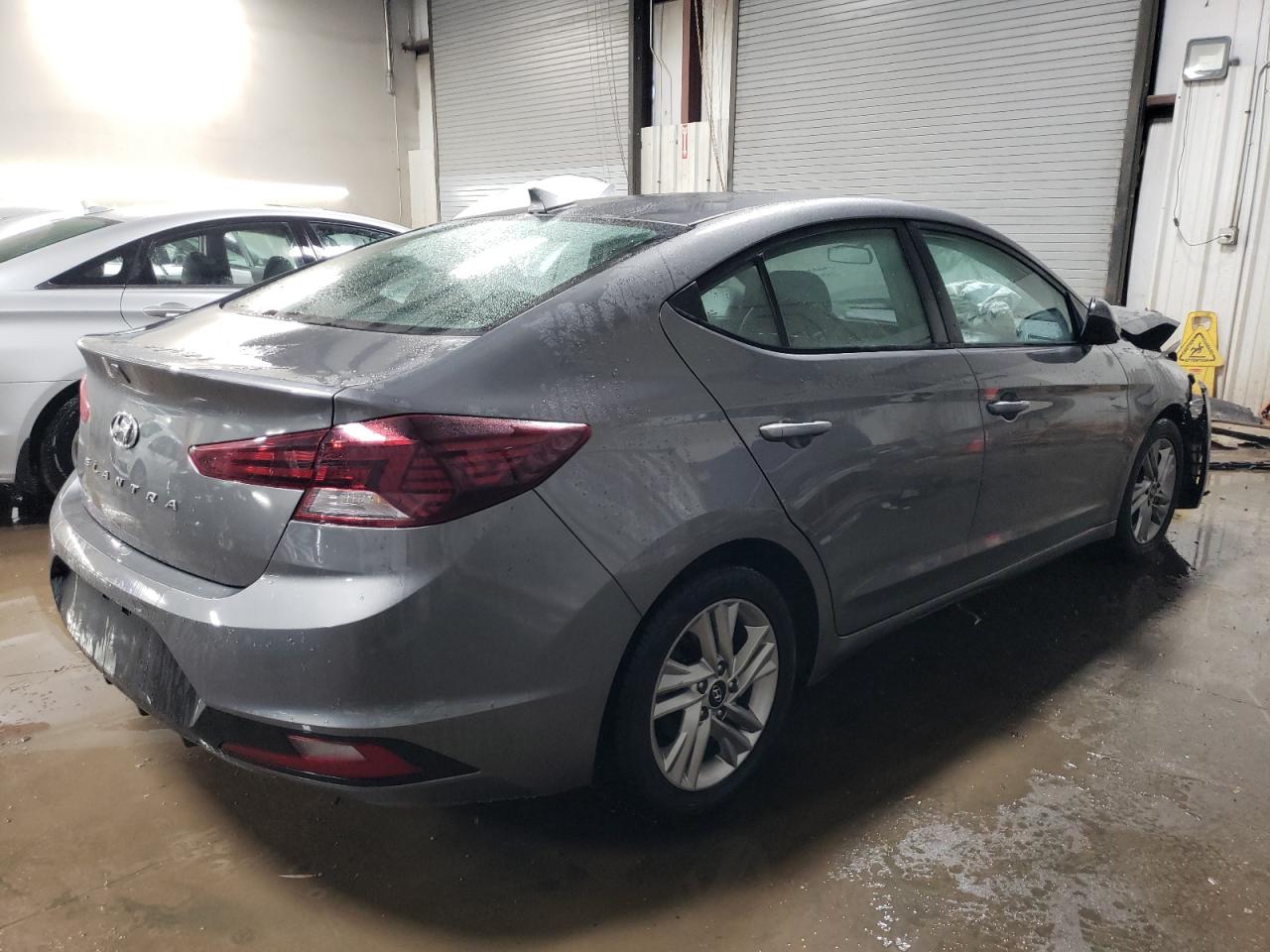 Photo 2 VIN: 5NPD84LFXLH539279 - HYUNDAI ELANTRA 