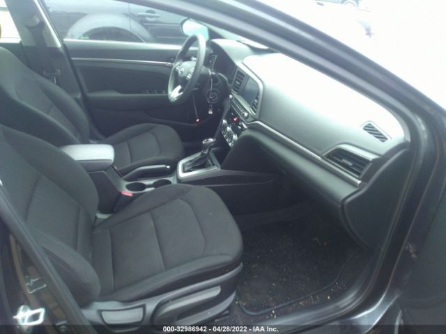 Photo 4 VIN: 5NPD84LFXLH565218 - HYUNDAI ELANTRA 