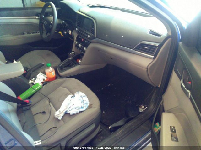 Photo 4 VIN: 5NPD84LFXLH567566 - HYUNDAI ELANTRA 