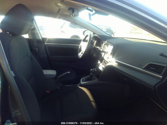 Photo 4 VIN: 5NPD84LFXLH591219 - HYUNDAI ELANTRA 