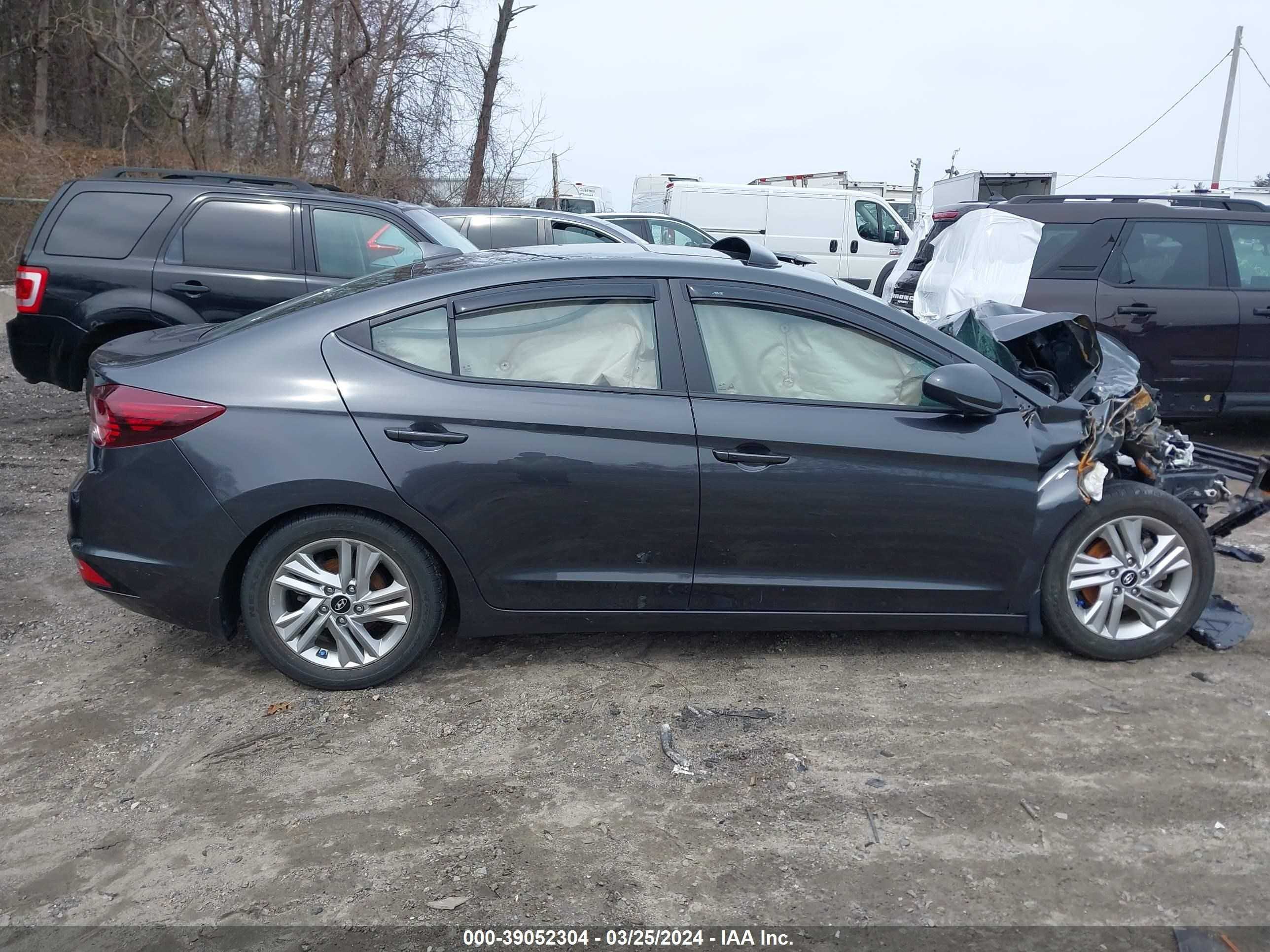 Photo 12 VIN: 5NPD84LFXLH608312 - HYUNDAI ELANTRA 