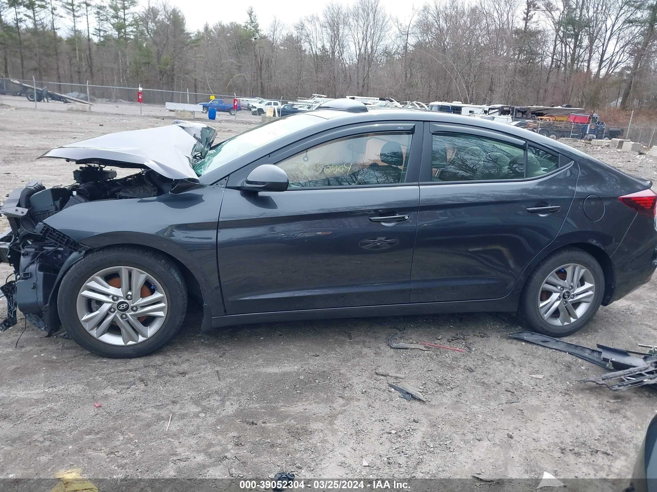 Photo 13 VIN: 5NPD84LFXLH608312 - HYUNDAI ELANTRA 