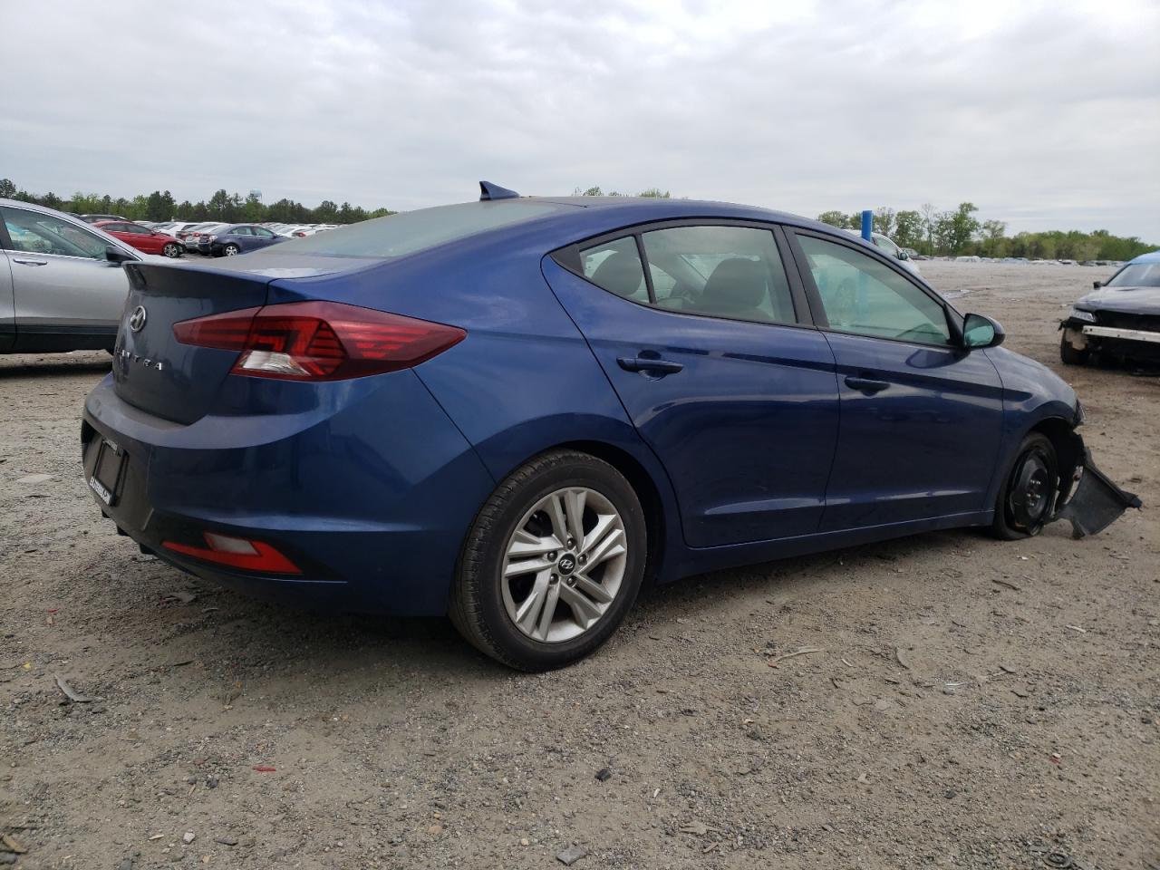 Photo 2 VIN: 5NPD84LFXLH621299 - HYUNDAI ELANTRA 