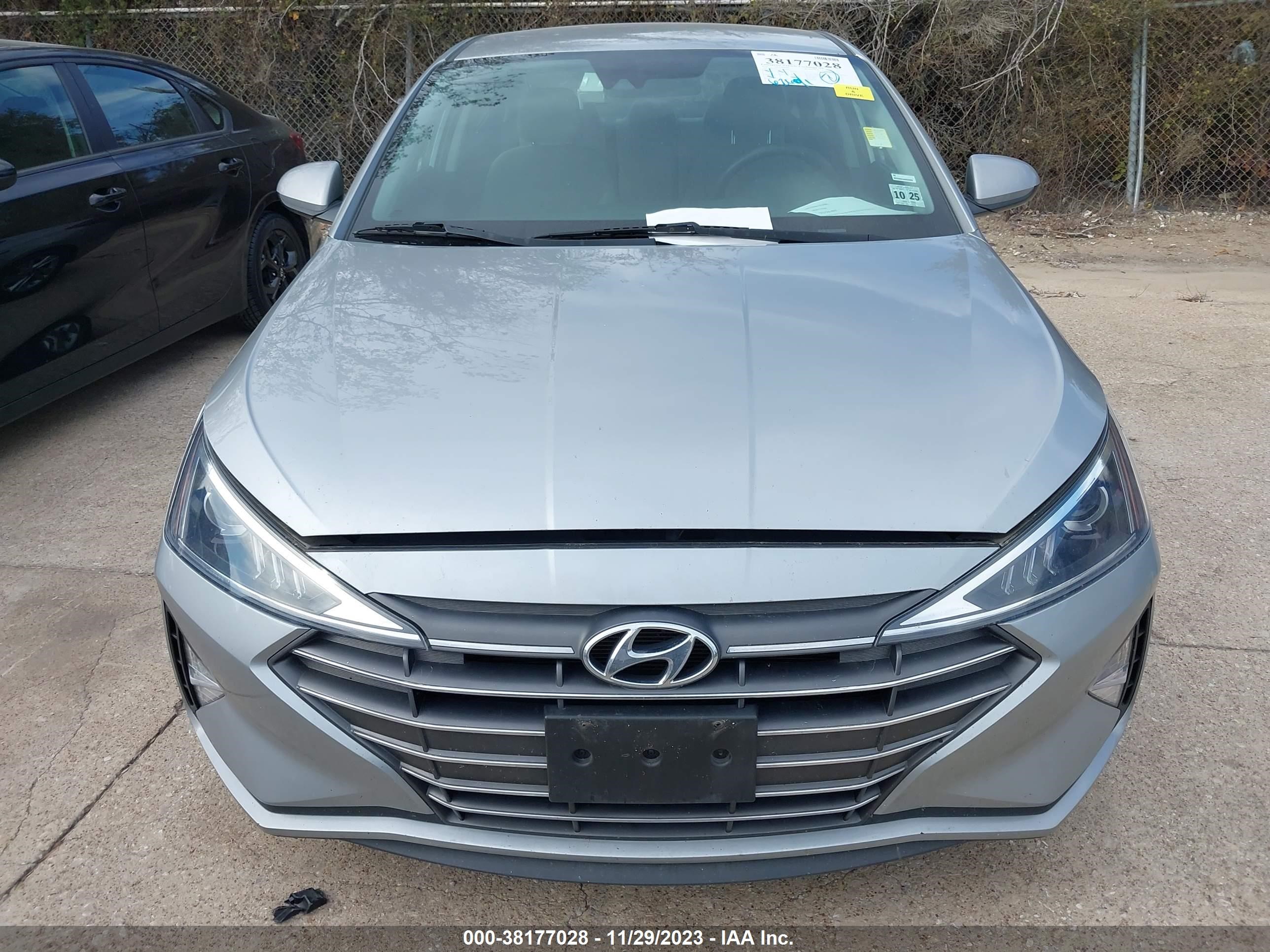 Photo 11 VIN: 5NPD84LFXLH624865 - HYUNDAI ELANTRA 