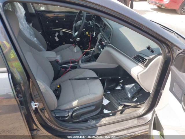 Photo 4 VIN: 5NPD84LFXLH629676 - HYUNDAI ELANTRA 