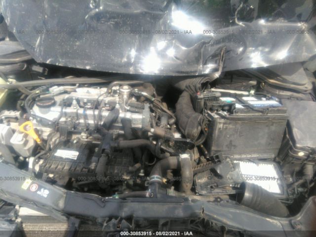 Photo 9 VIN: 5NPD94LA1HH091832 - HYUNDAI ELANTRA 