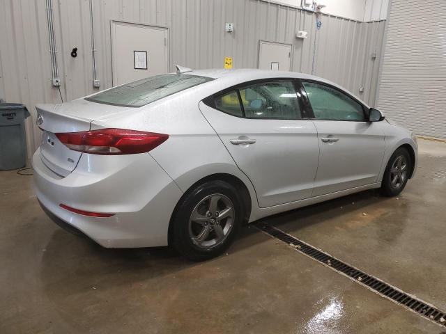 Photo 2 VIN: 5NPD94LA4HH090254 - HYUNDAI ELANTRA EC 