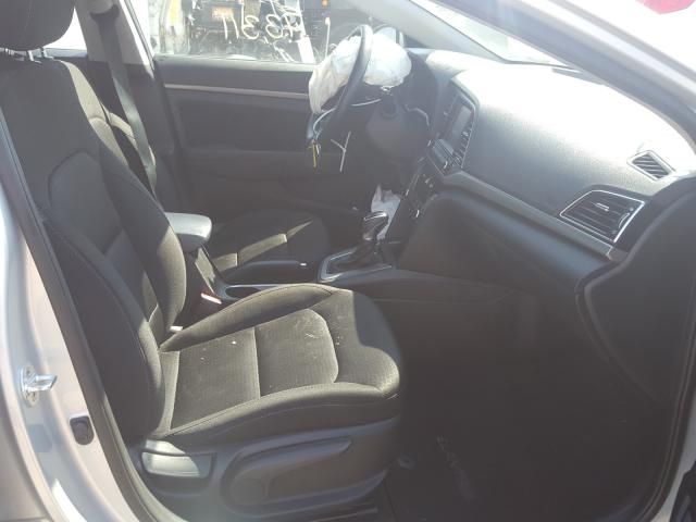 Photo 4 VIN: 5NPD94LA4JH359956 - HYUNDAI ELANTRA EC 