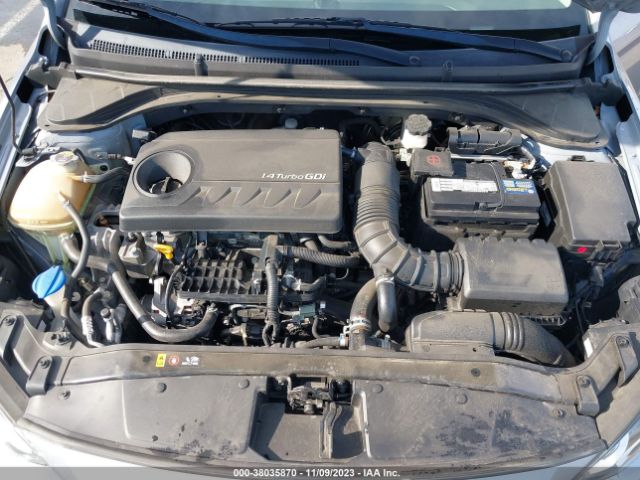 Photo 9 VIN: 5NPD94LA6HH094015 - HYUNDAI ELANTRA 