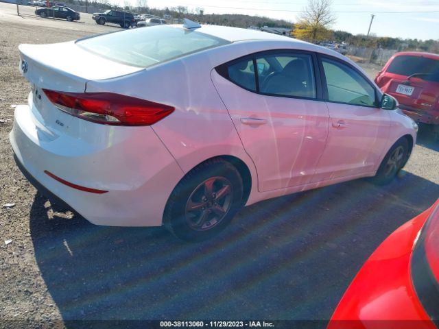 Photo 3 VIN: 5NPD94LA6HH131063 - HYUNDAI ELANTRA 