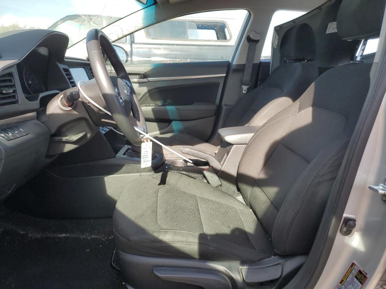 Photo 6 VIN: 5NPD94LA6KH449059 - HYUNDAI ELANTRA 