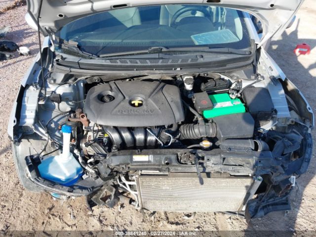 Photo 9 VIN: 5NPDH4AE0BH001375 - HYUNDAI ELANTRA 