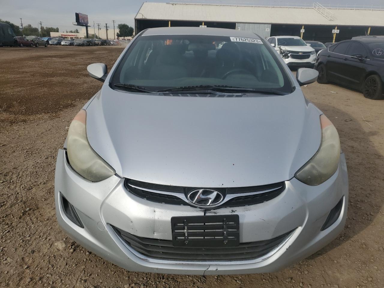 Photo 4 VIN: 5NPDH4AE0BH029385 - HYUNDAI ELANTRA 