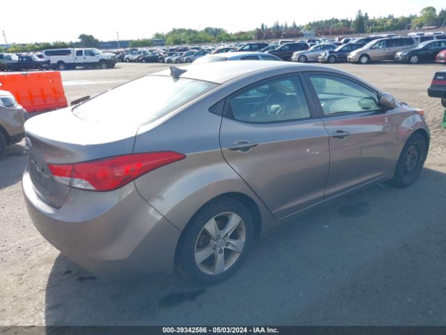 Photo 3 VIN: 5NPDH4AE0BH035297 - HYUNDAI ELANTRA 