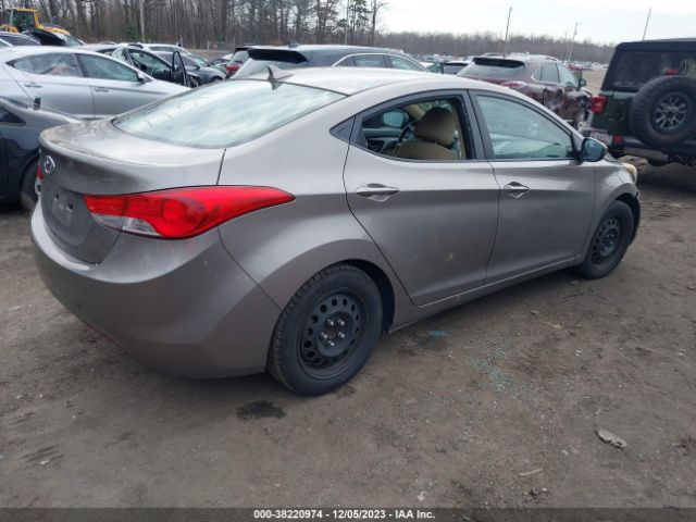 Photo 3 VIN: 5NPDH4AE0BH037082 - HYUNDAI ELANTRA 