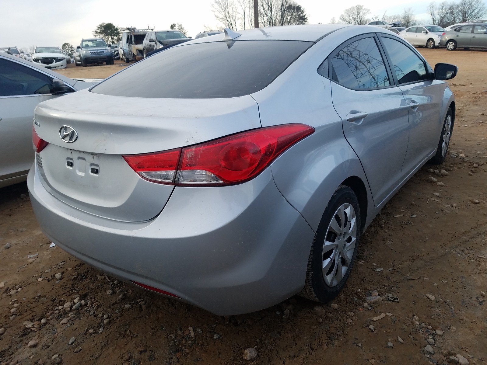 Photo 3 VIN: 5NPDH4AE0BH038331 - HYUNDAI ELANTRA GL 