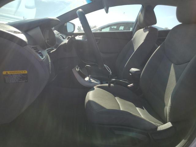 Photo 6 VIN: 5NPDH4AE0BH038412 - HYUNDAI ELANTRA 