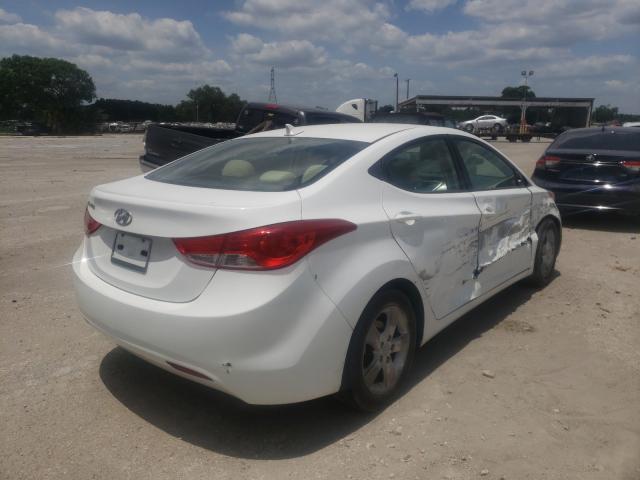 Photo 3 VIN: 5NPDH4AE0BH044095 - HYUNDAI ELANTRA GL 