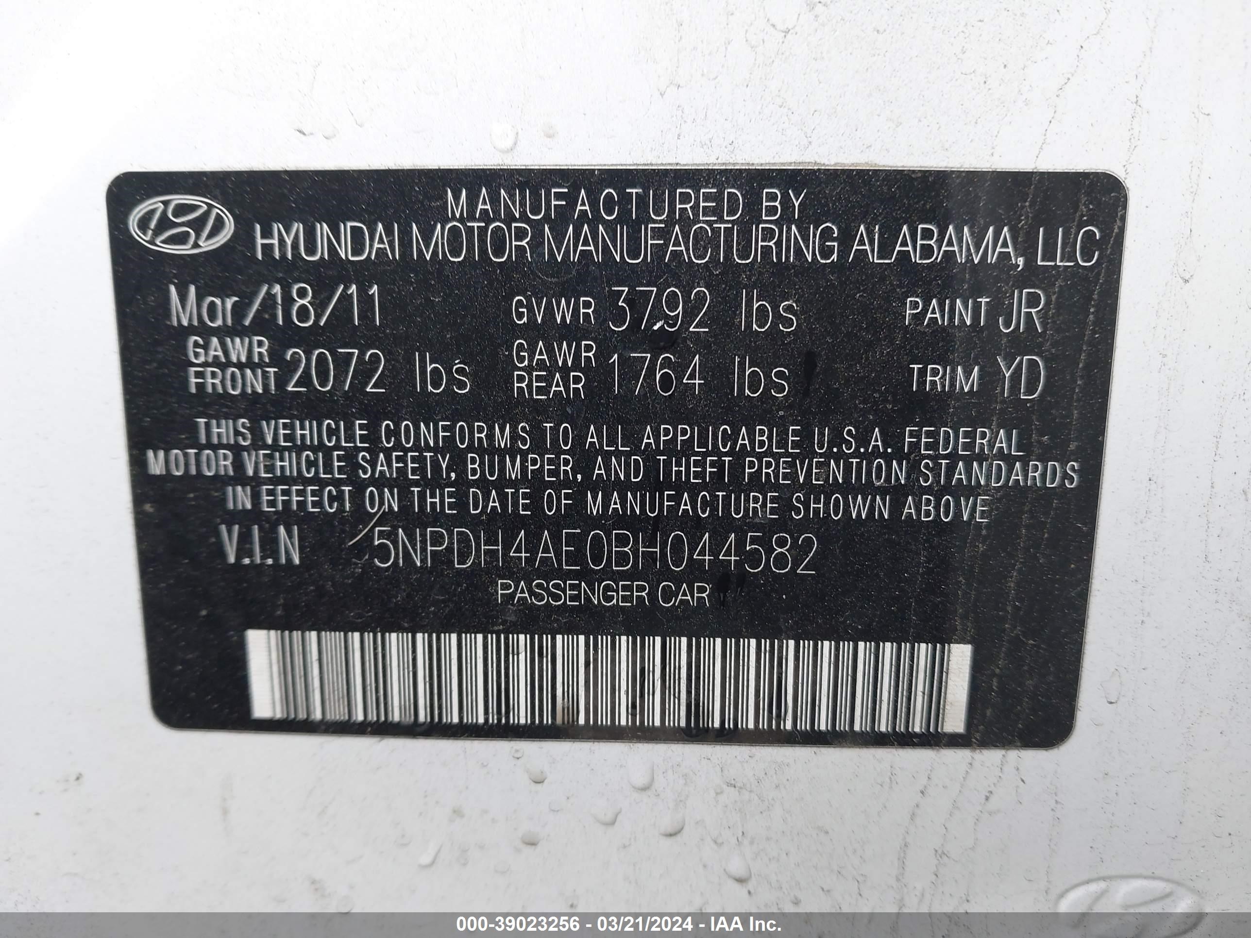 Photo 8 VIN: 5NPDH4AE0BH044582 - HYUNDAI ELANTRA 