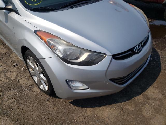 Photo 8 VIN: 5NPDH4AE0BH045411 - HYUNDAI ELANTRA GL 